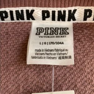 Victoria's Secret Sweaters - ❄️New Victoria secret Pink sweater❄️ Victoria's Secret Sweaters - ❄️New Victoria secret Pink sweater❄️